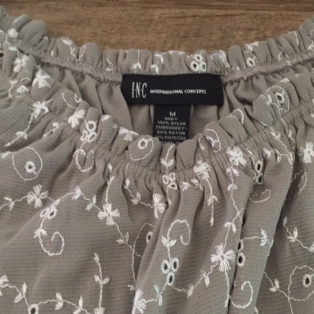 INC BLOUSE - Picture 2 of 3